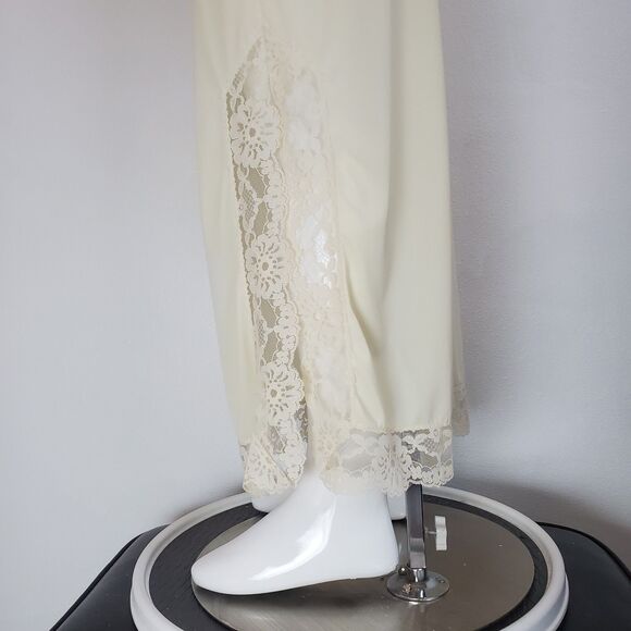 Vintage 60s/70s JCPenney Cream Maxi Slip Skirt M - Picture 5 of 8